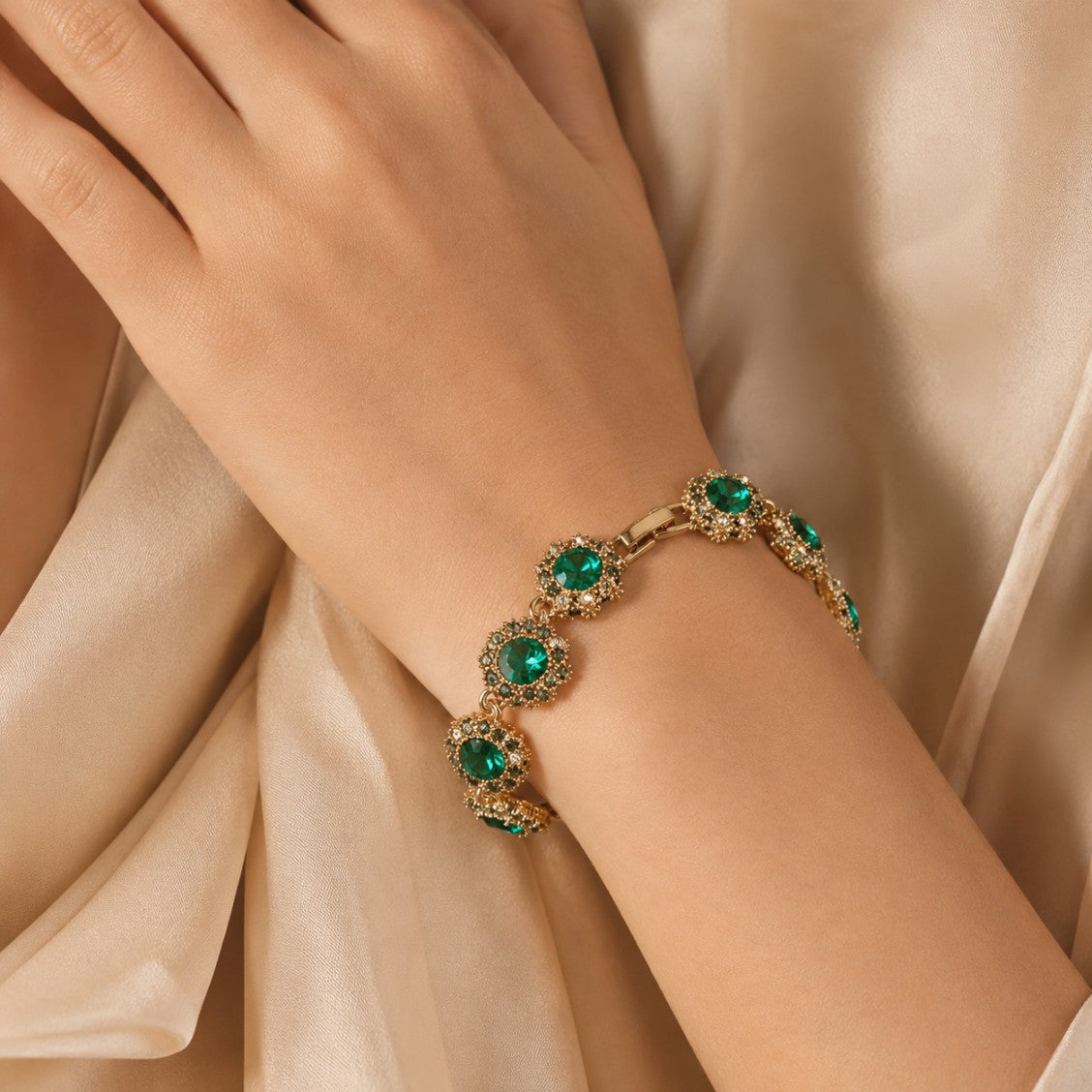 Emerald Green Glass Stone Bracelet