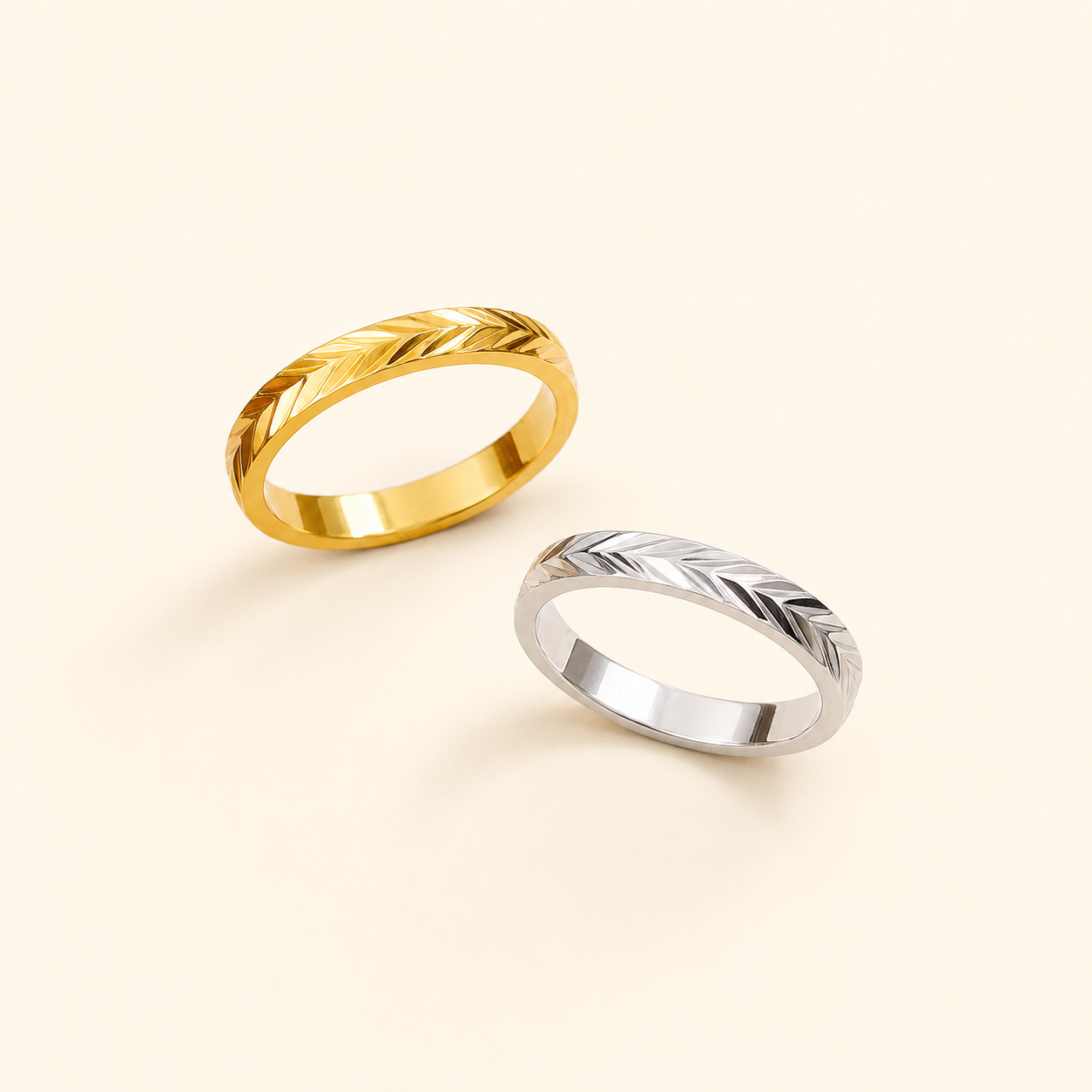 Engraved Laurel Gold Band Ring